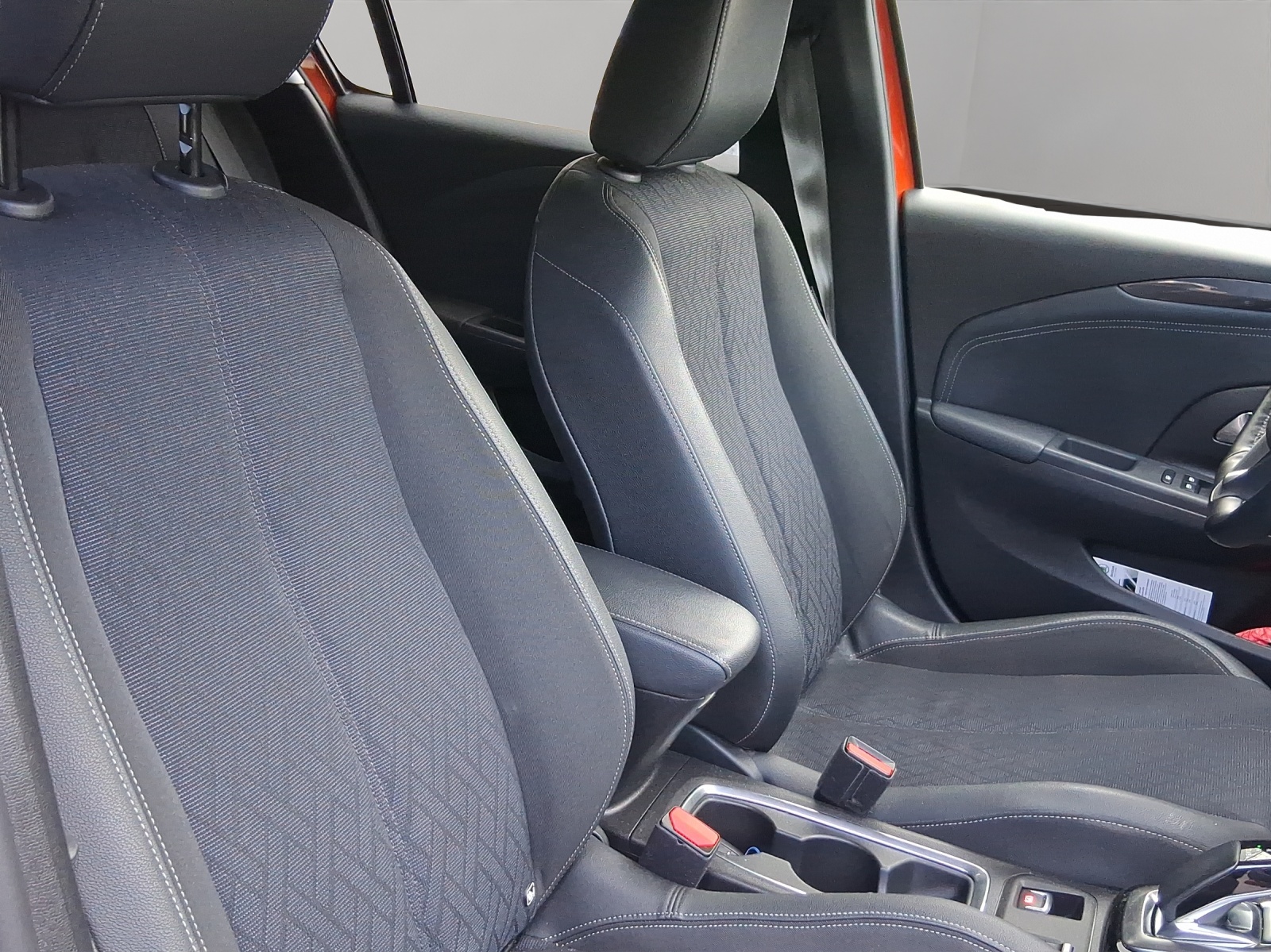 OPEL Corsa e-Elegance-image-17