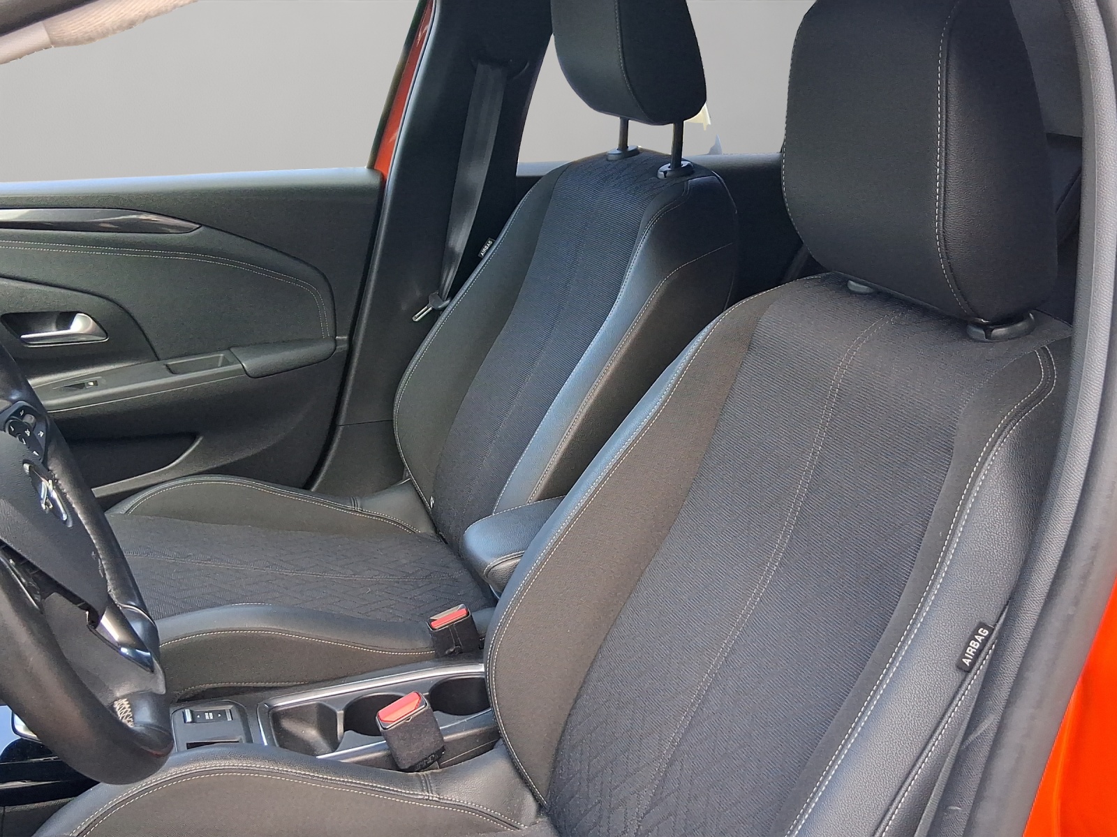 OPEL Corsa e-Elegance-image-8
