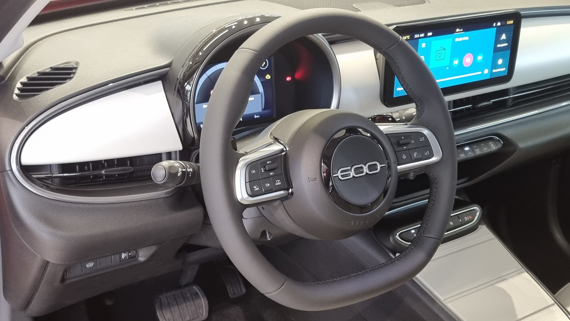 FIAT 600 1.2 Hybrid 145 La Prima-image-9