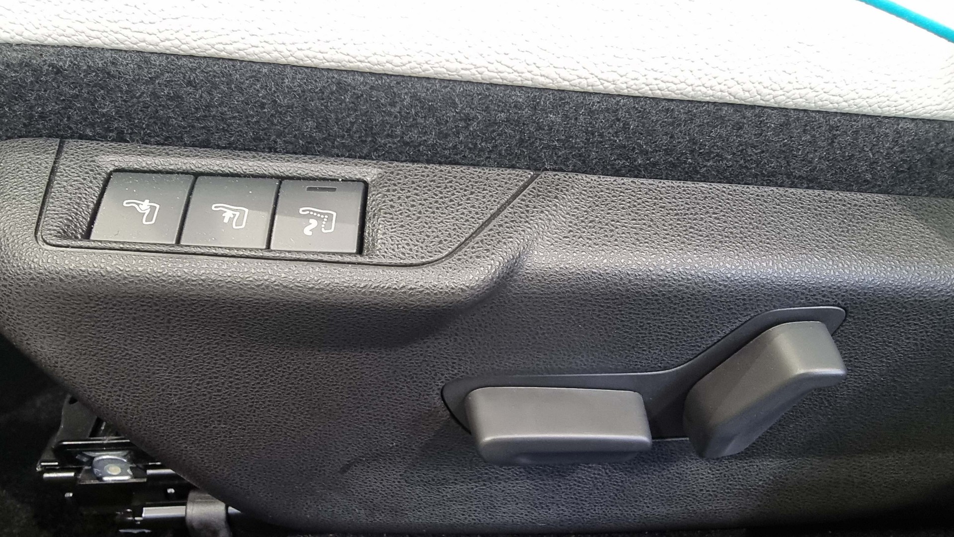 FIAT 600 1.2 Hybrid 145 La Prima-image-10