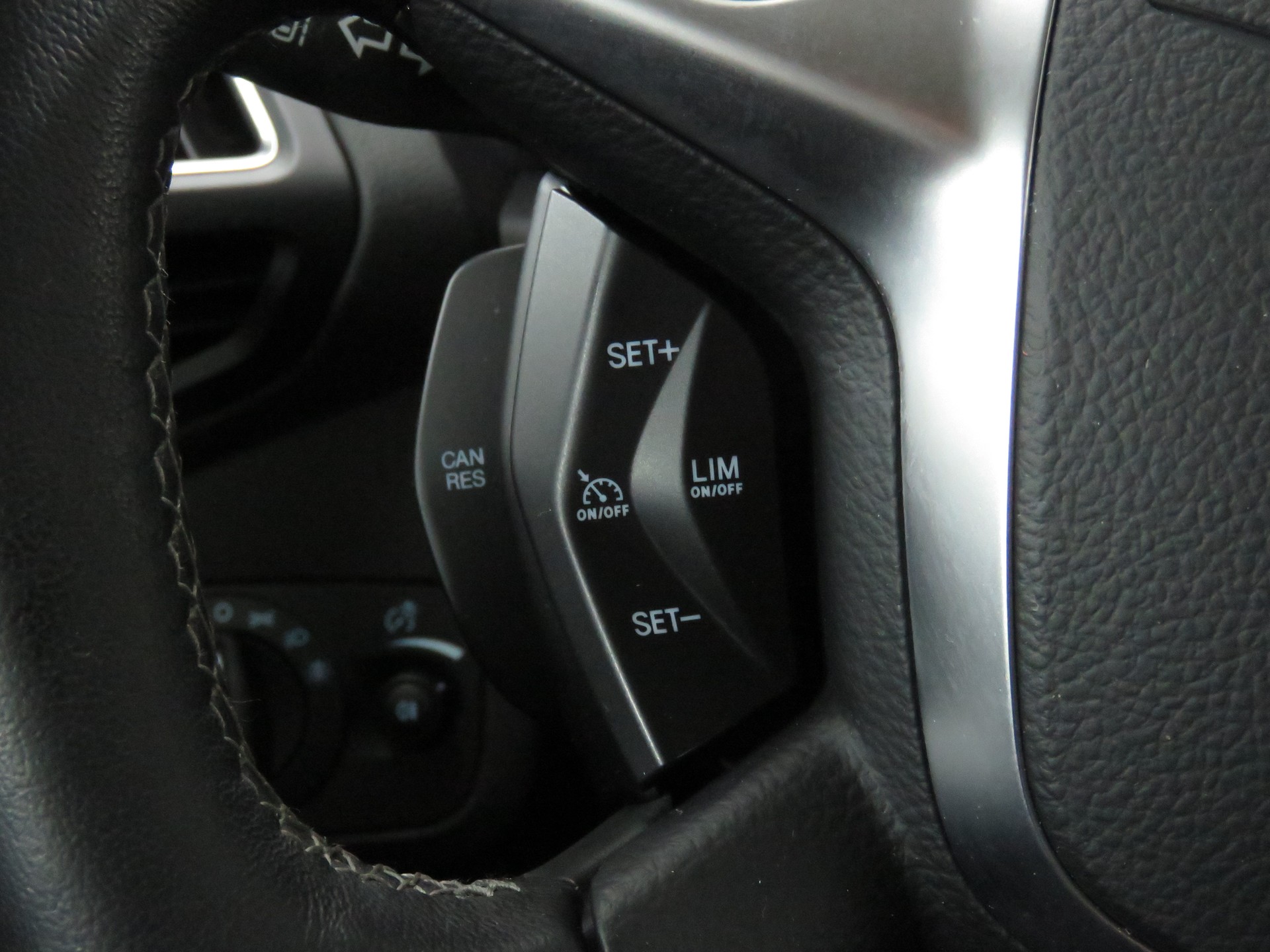 FORD Kuga 2.0 TDCi Titanium S 4WD PowerShift (Automat)-image-18