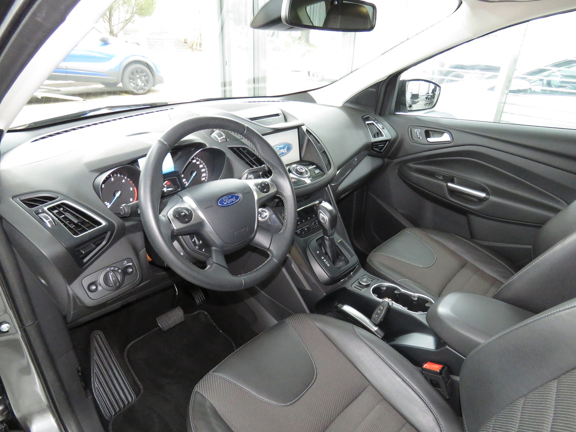 FORD Kuga 2.0 TDCi Titanium S 4WD PowerShift (Automat)-image-6
