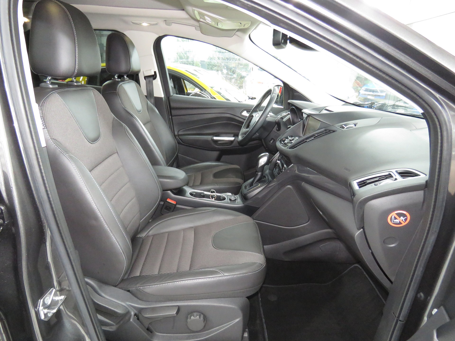 FORD Kuga 2.0 TDCi Titanium S 4WD PowerShift (Automat)-image-12