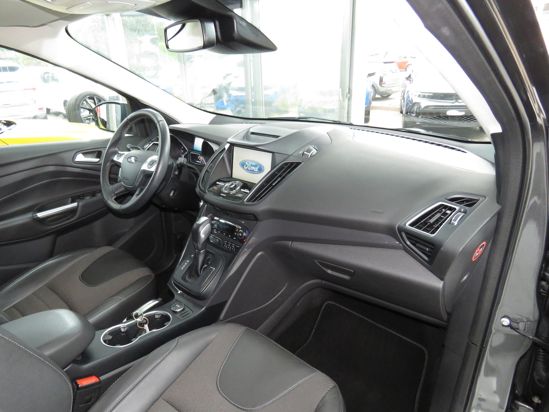 FORD Kuga 2.0 TDCi Titanium S 4WD PowerShift (Automat)-image-11