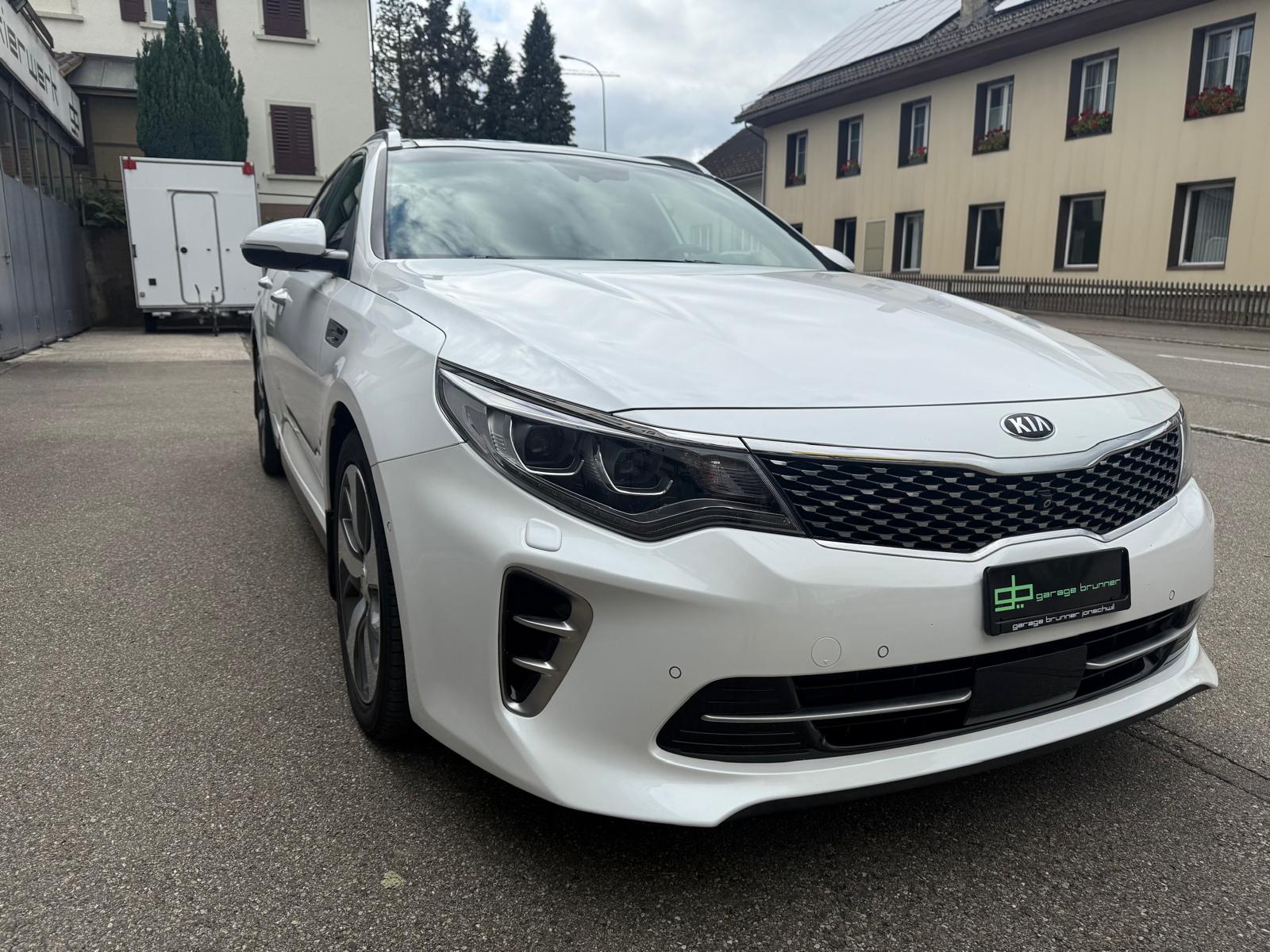 KIA Optima SW 2.0 T-GDI Style GT Automat-image-2