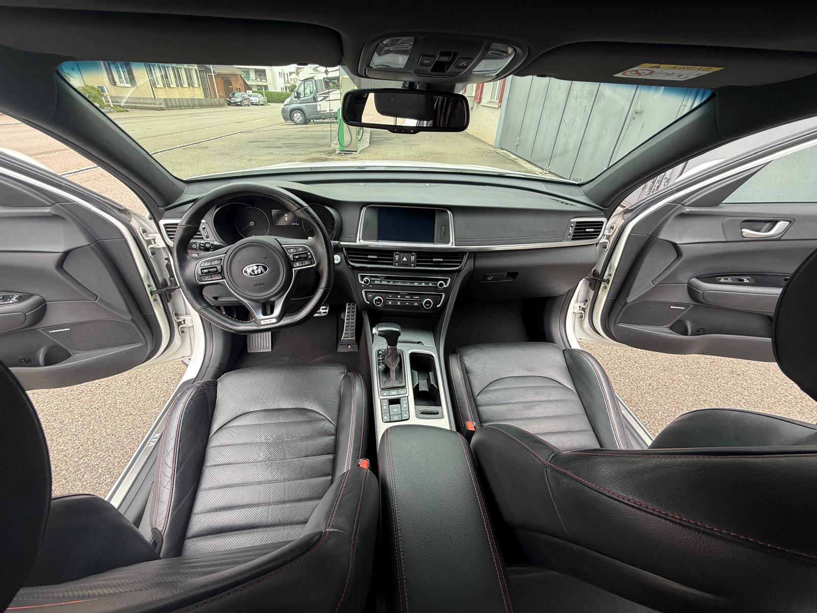 KIA Optima SW 2.0 T-GDI Style GT Automat-image-11