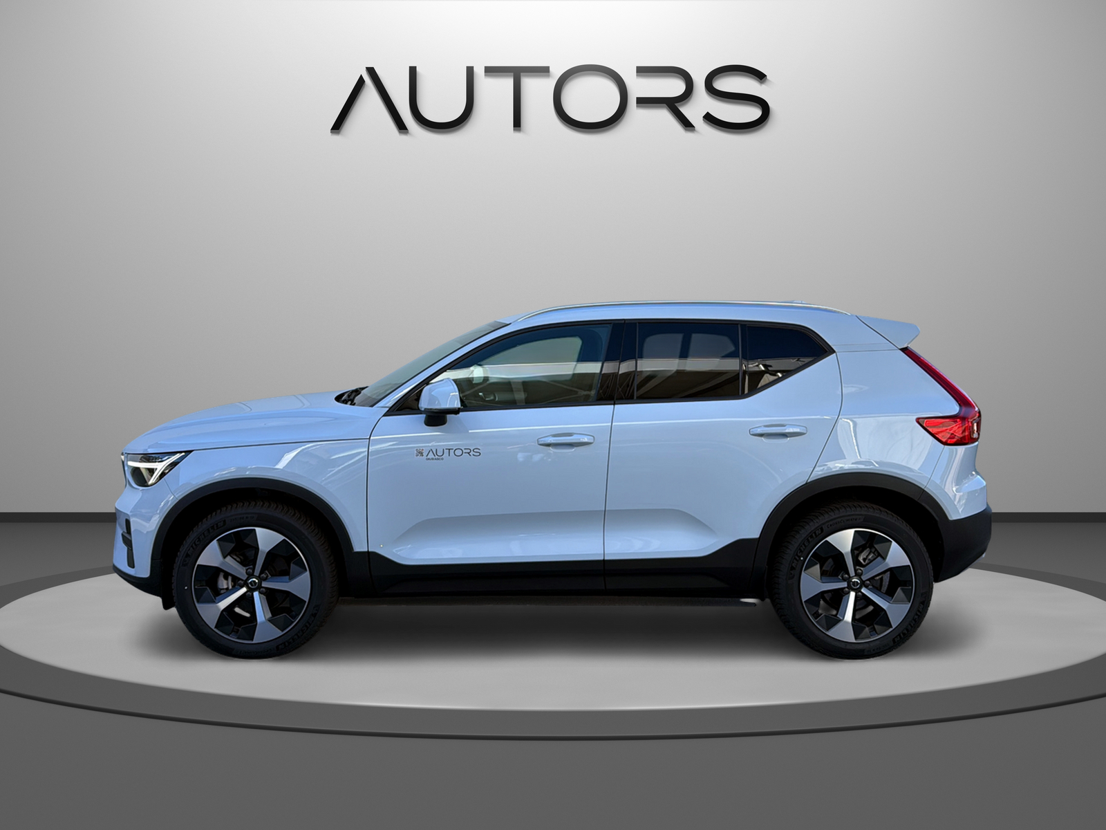 VOLVO XC40 T2 Core Xcite-image-3