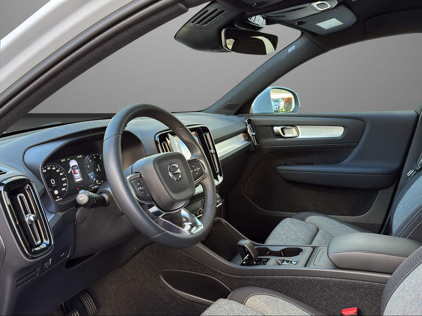 VOLVO XC40 T2 Core Xcite-image-7