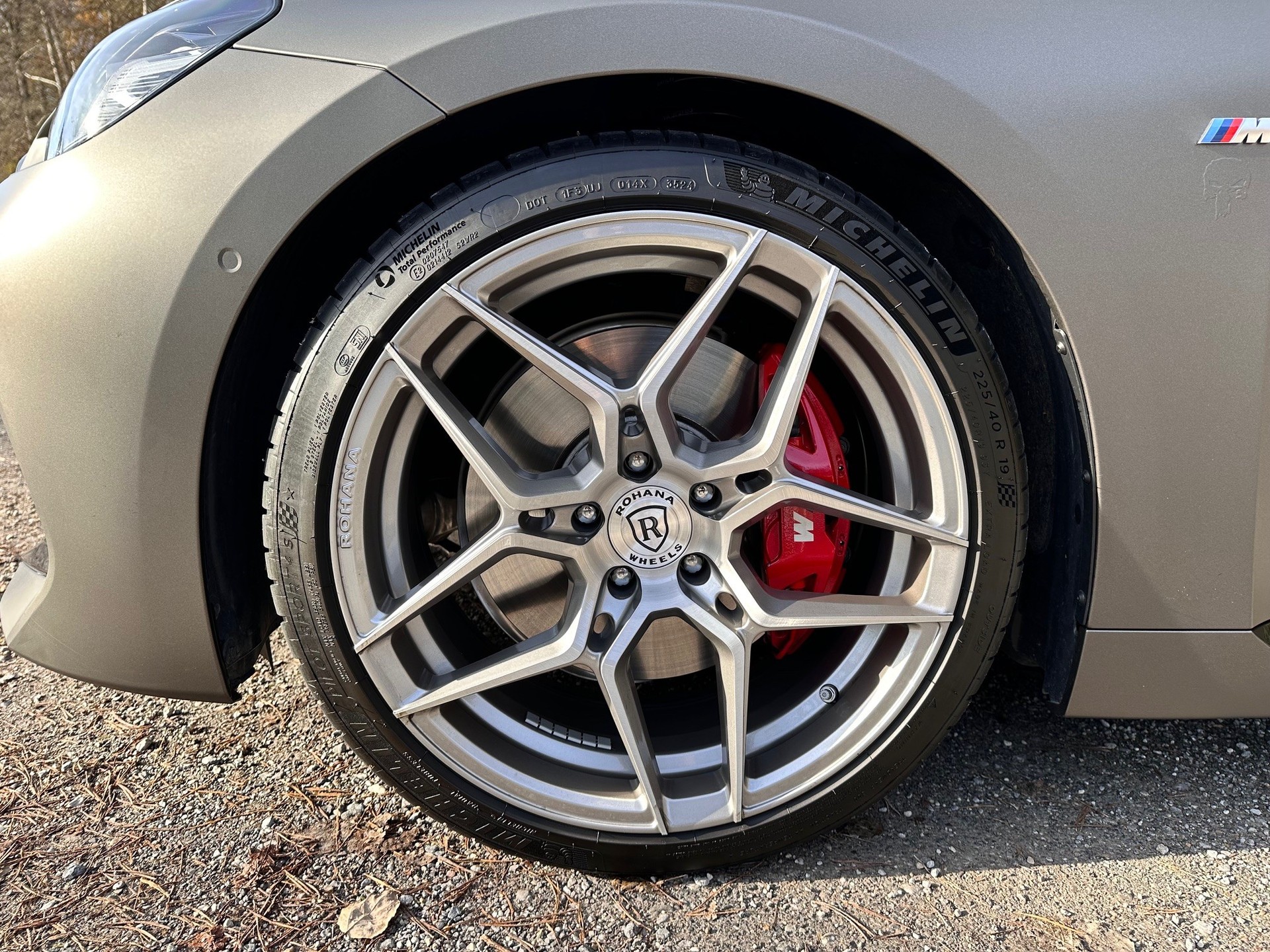 BMW M240i xDrive Coupe-image-15