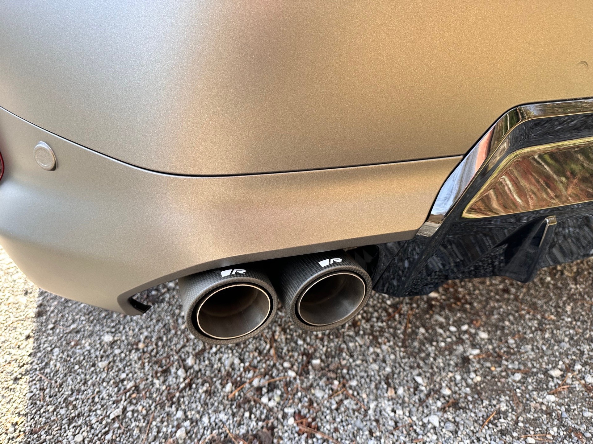 BMW M240i xDrive Coupe-image-14