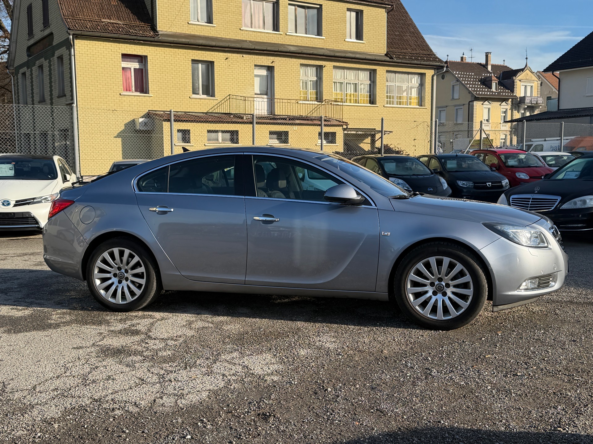 OPEL Insignia 2.0 Turbo Cosmo 4WD Automatic-image-2