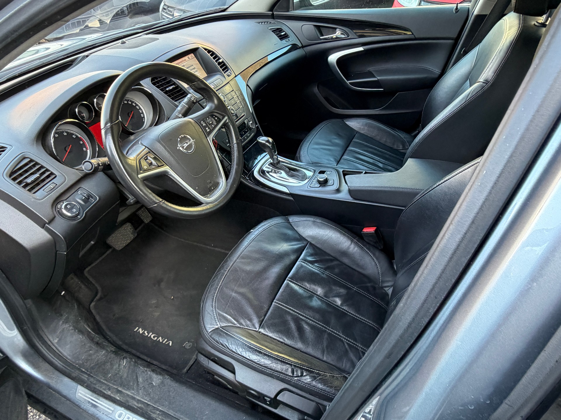OPEL Insignia 2.0 Turbo Cosmo 4WD Automatic-image-10
