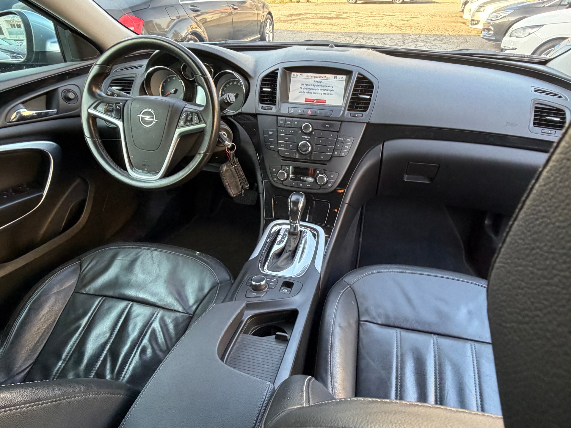 OPEL Insignia 2.0 Turbo Cosmo 4WD Automatic-image-7