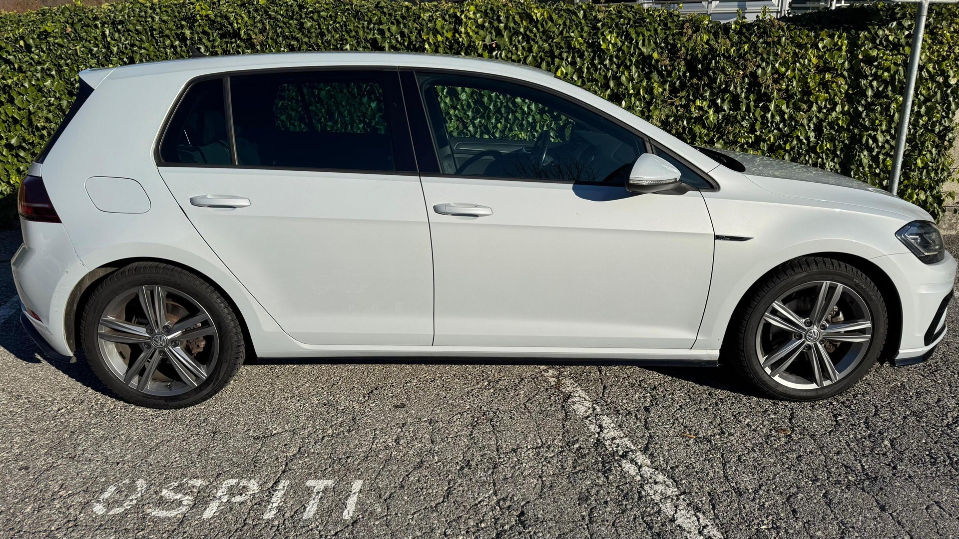 VW Golf 1.4 TSI Allstar R-Line-image-0