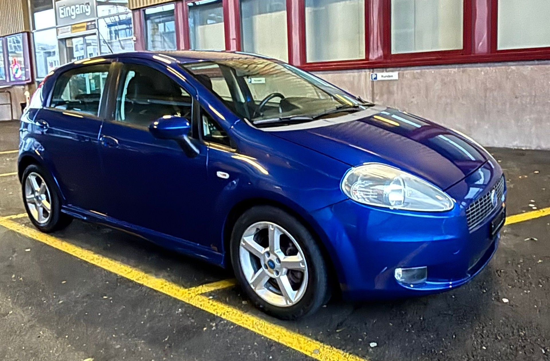 FIAT Punto 1.4 16V Turbo Dynamic-showroom-element-2