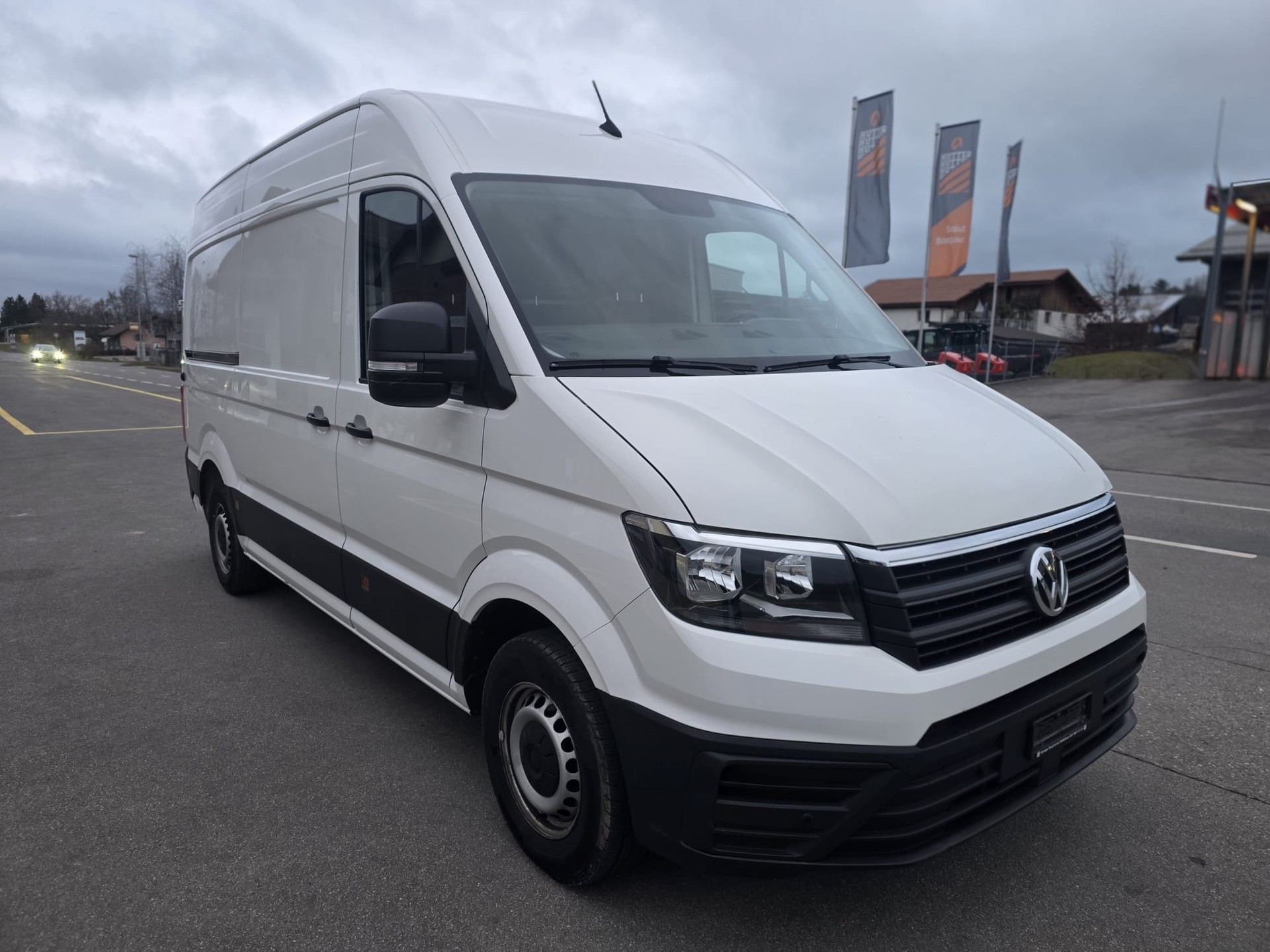 VW Crafter 35 2.0 TDI - H2 / L3-image-2
