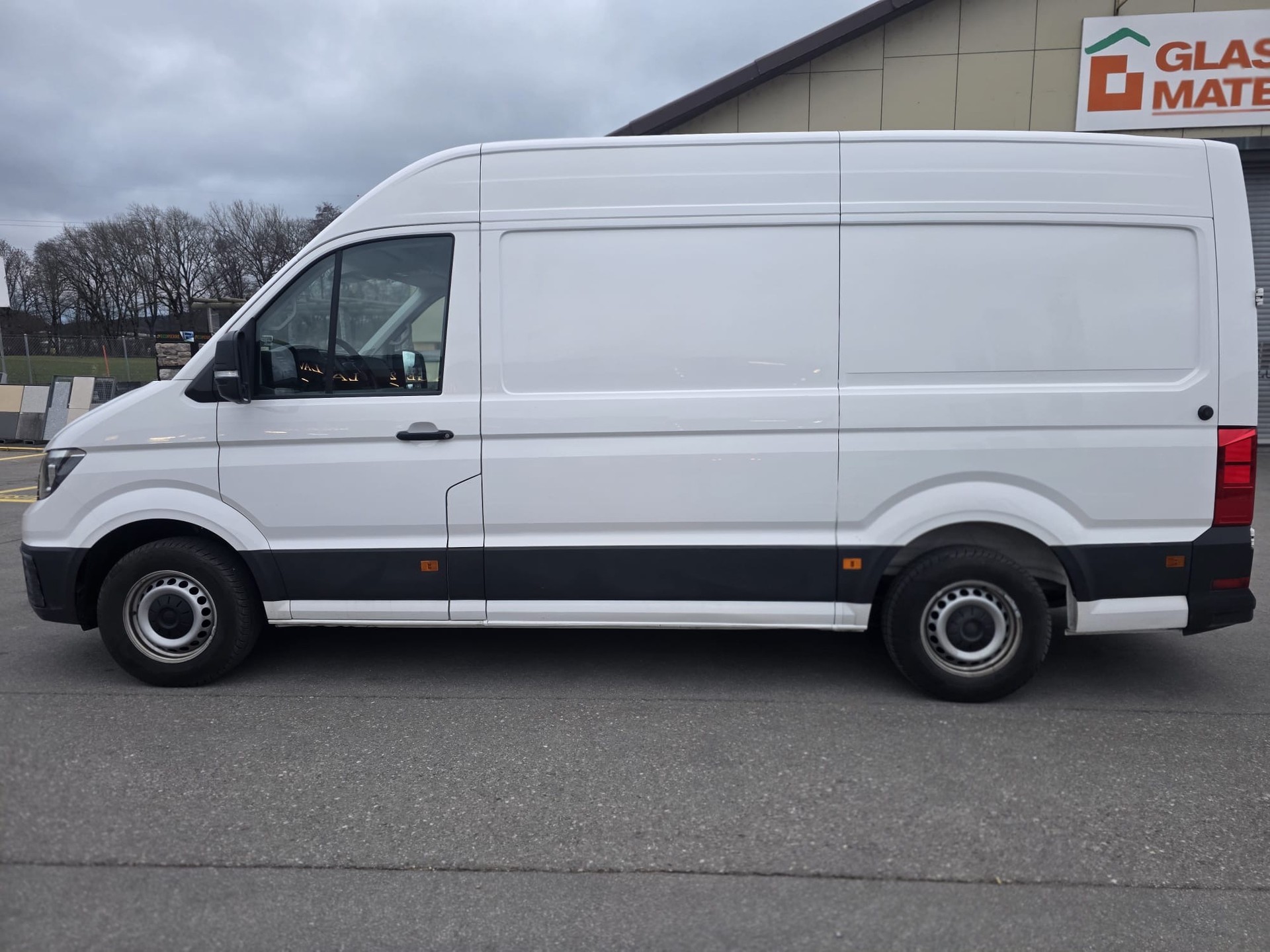 VW Crafter 35 2.0 TDI - H2 / L3-image-6