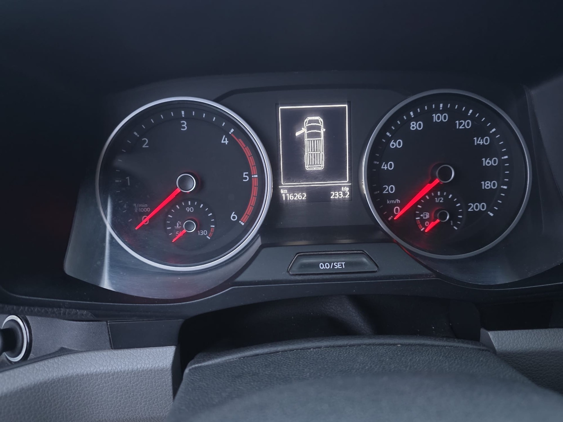 VW Crafter 35 2.0 TDI - H2 / L3-image-14