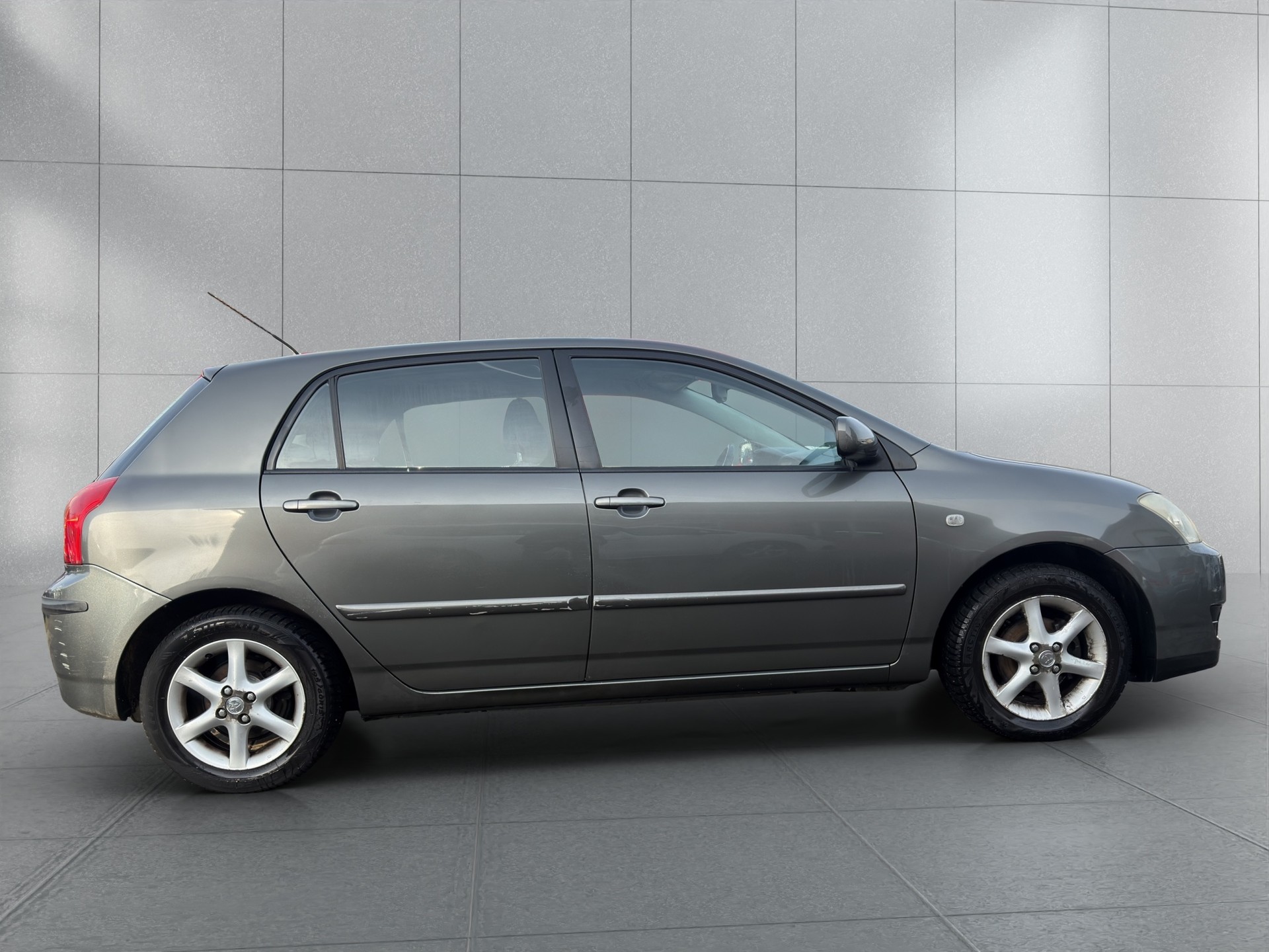 TOYOTA Corolla 1.6 Linea Sol-image-3