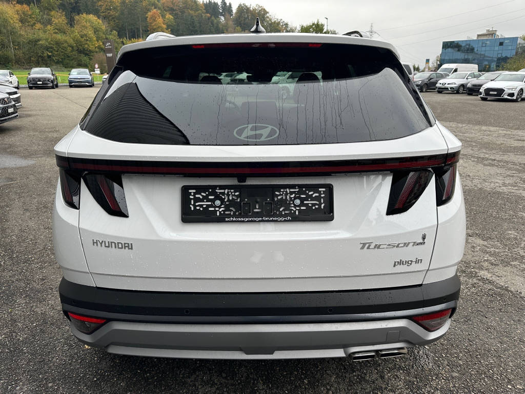 HYUNDAI Tucson 1.6 TGDI PHEV 20th Anniversary 4WD-image-3
