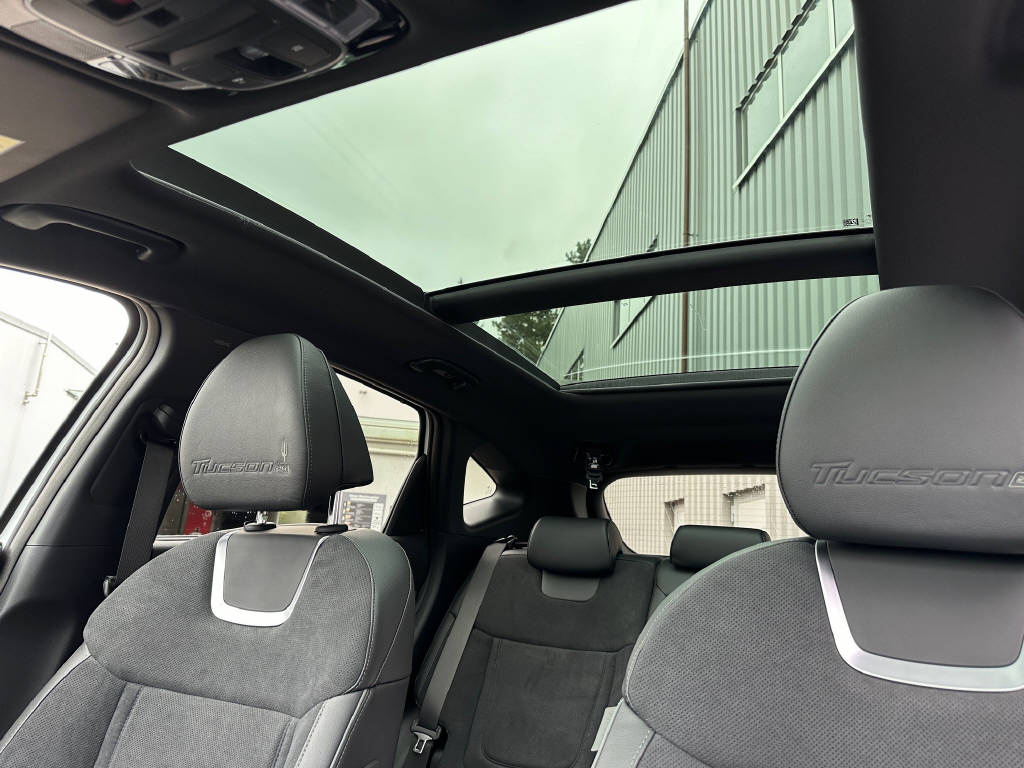HYUNDAI Tucson 1.6 TGDI PHEV 20th Anniversary 4WD-image-7