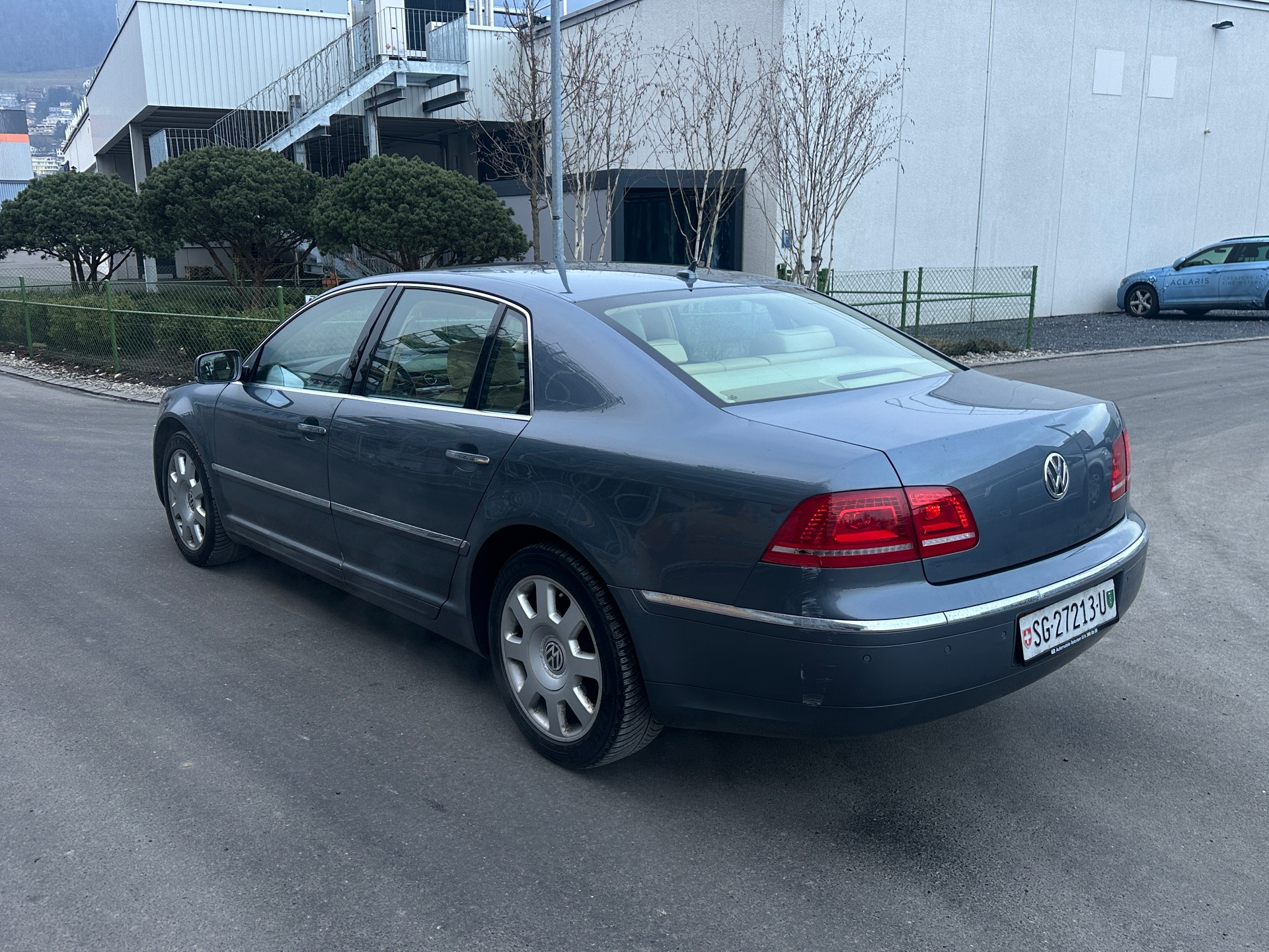 VW Phaeton 3.0 TDi V6 4Motion Tiptronic-image-6