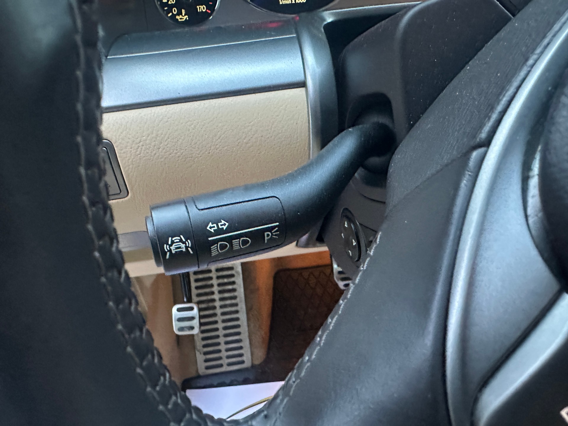 VW Phaeton 3.0 TDi V6 4Motion Tiptronic-image-8