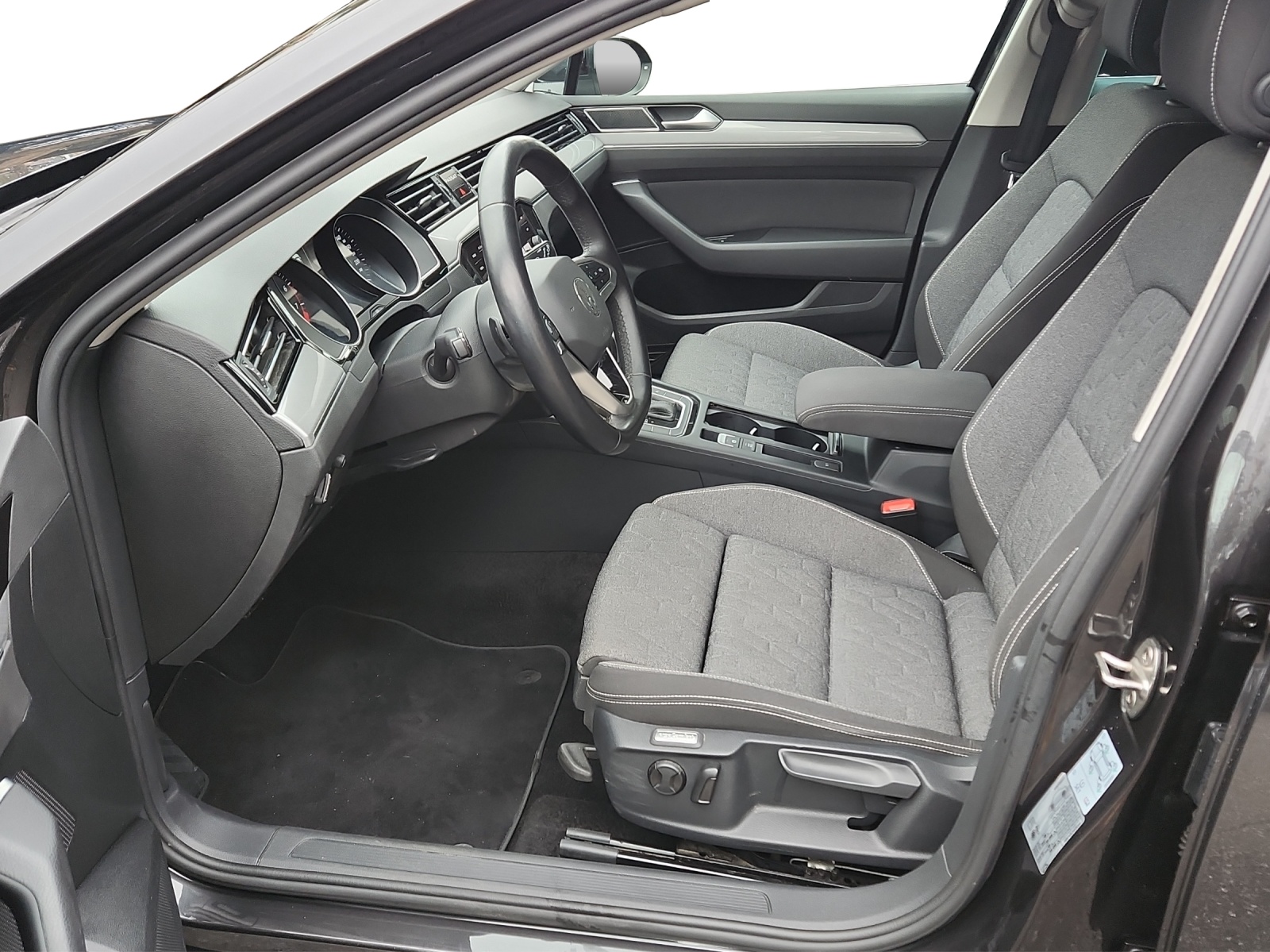 VW Passat Variant 1.5 TSI EVO Business DSG-image-11
