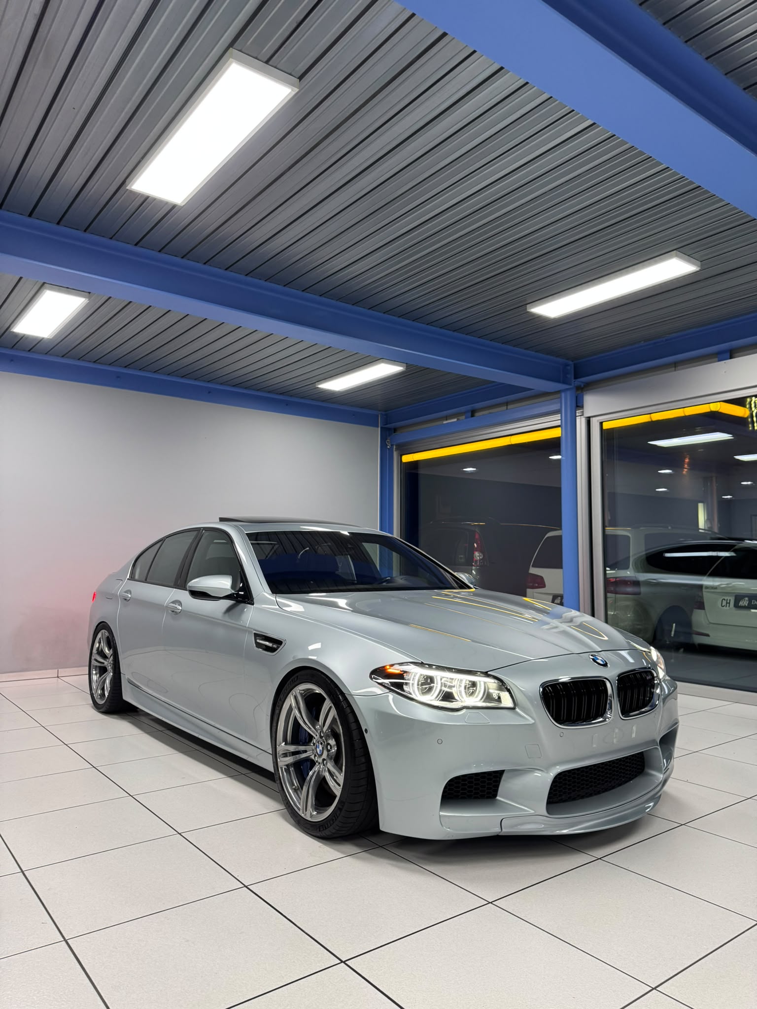 BMW M5 Drivelogic-image-3