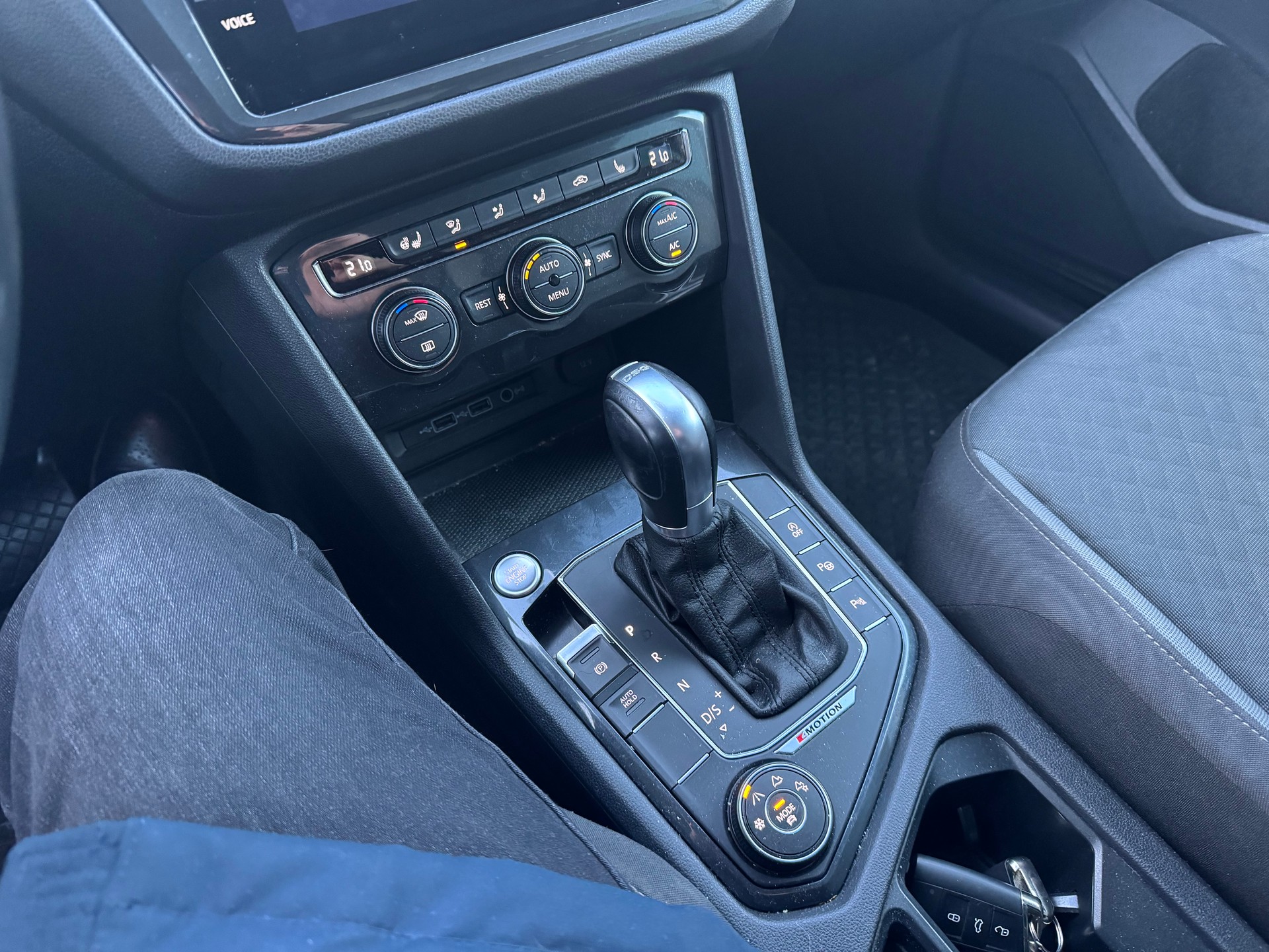 VW Tiguan 2.0 TDI SCR Comfortline 4Motion DSG-image-12