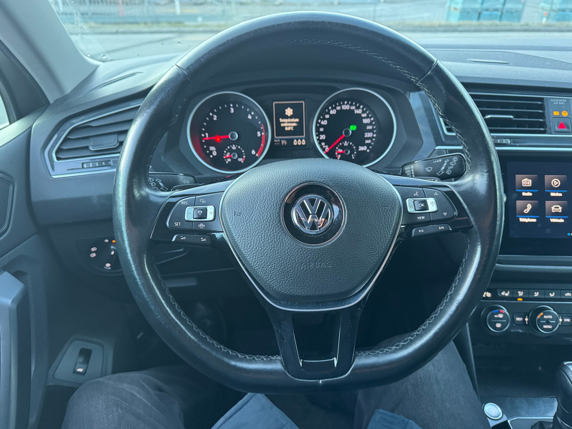VW Tiguan 2.0 TDI SCR Comfortline 4Motion DSG-image-9