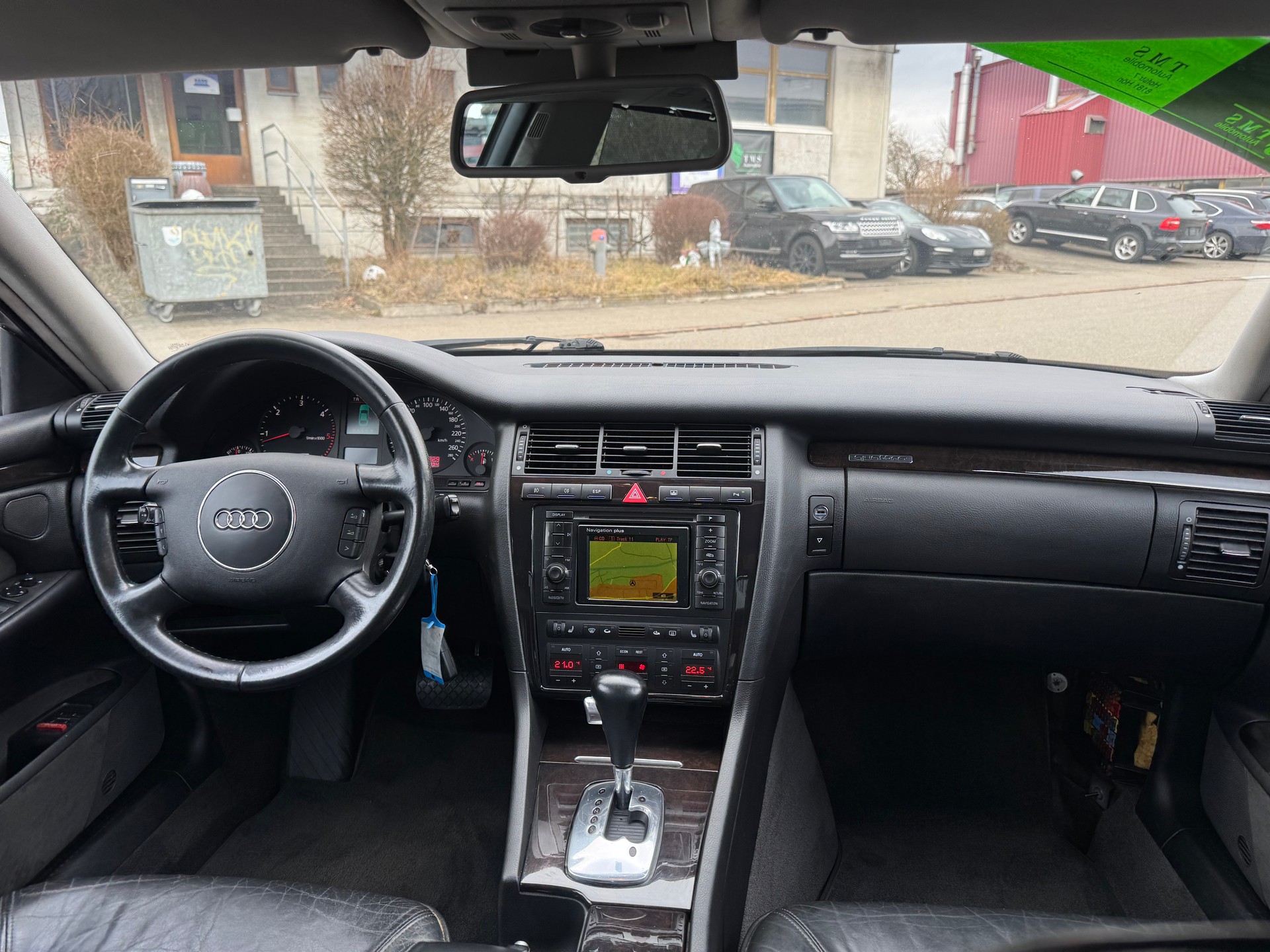AUDI A8 3.3 TDI quattro tiptronic-image-8