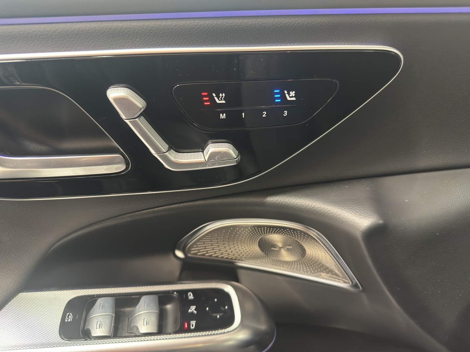MERCEDES-BENZ E 200 T 9G-Tronic 4Matic-image-12