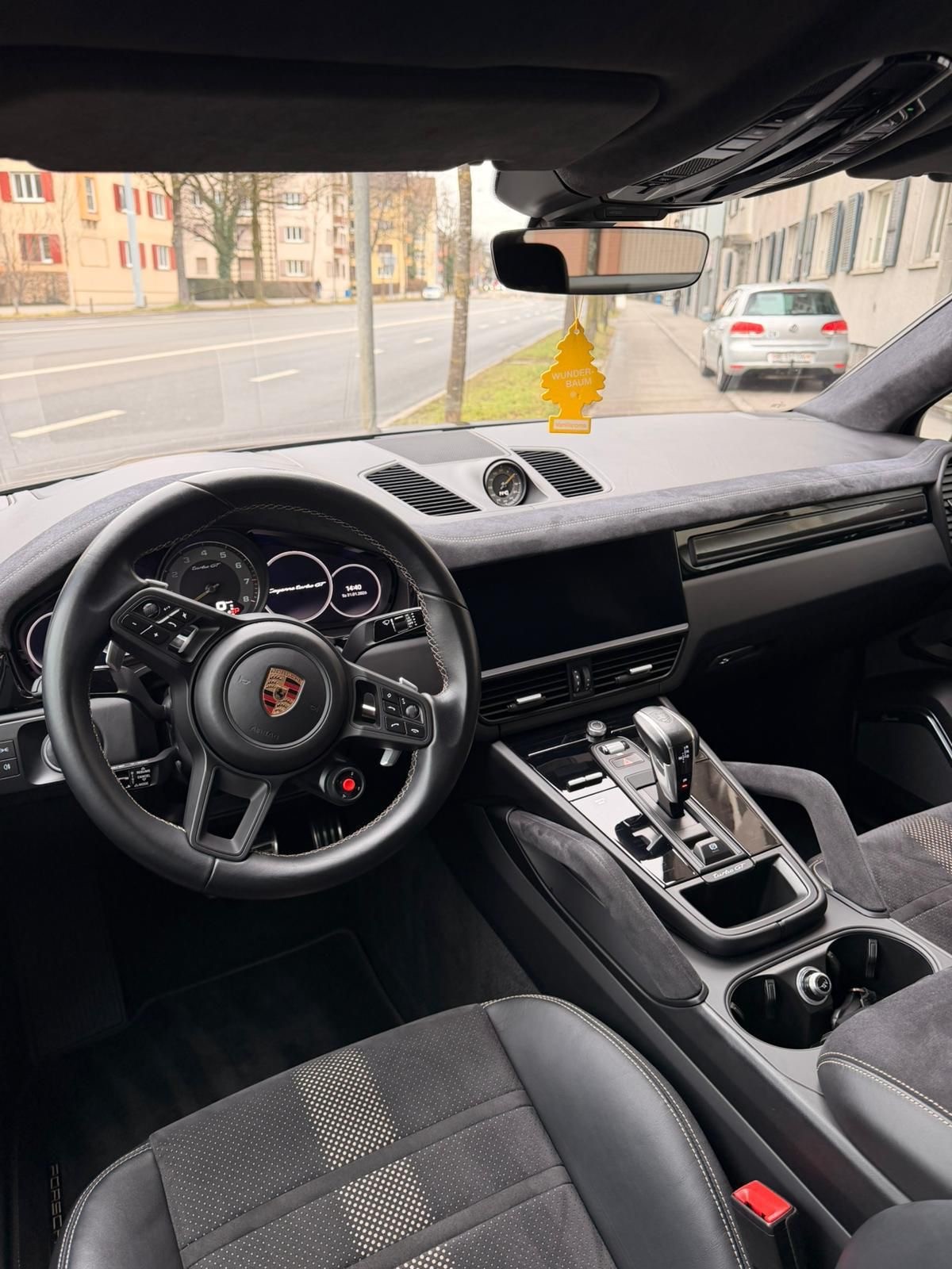 PORSCHE Cayenne Turbo GT-image-4