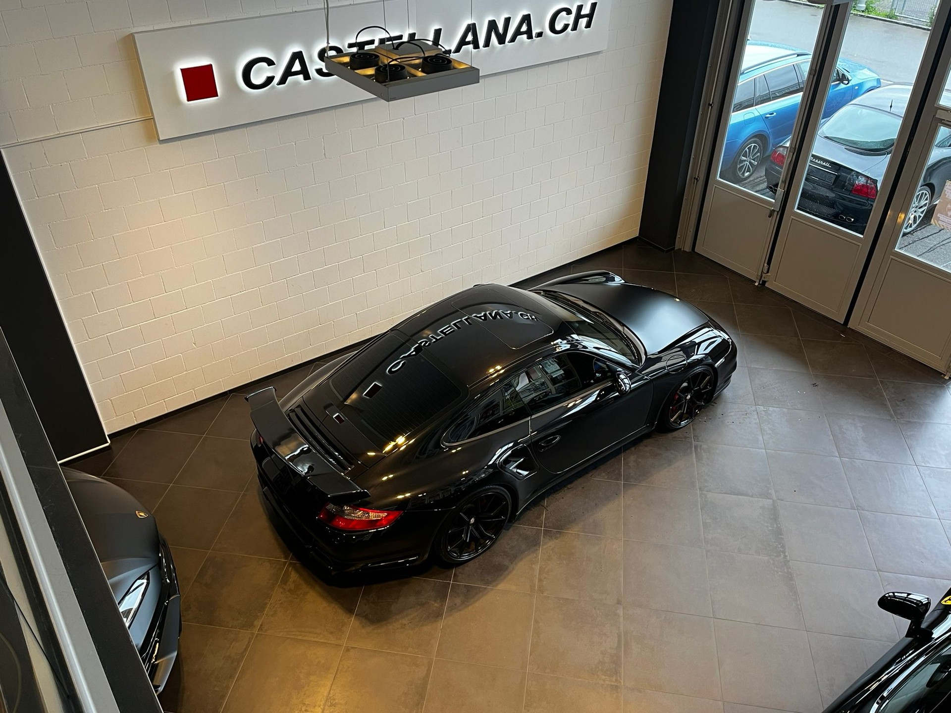 PORSCHE 911 Turbo-image-7