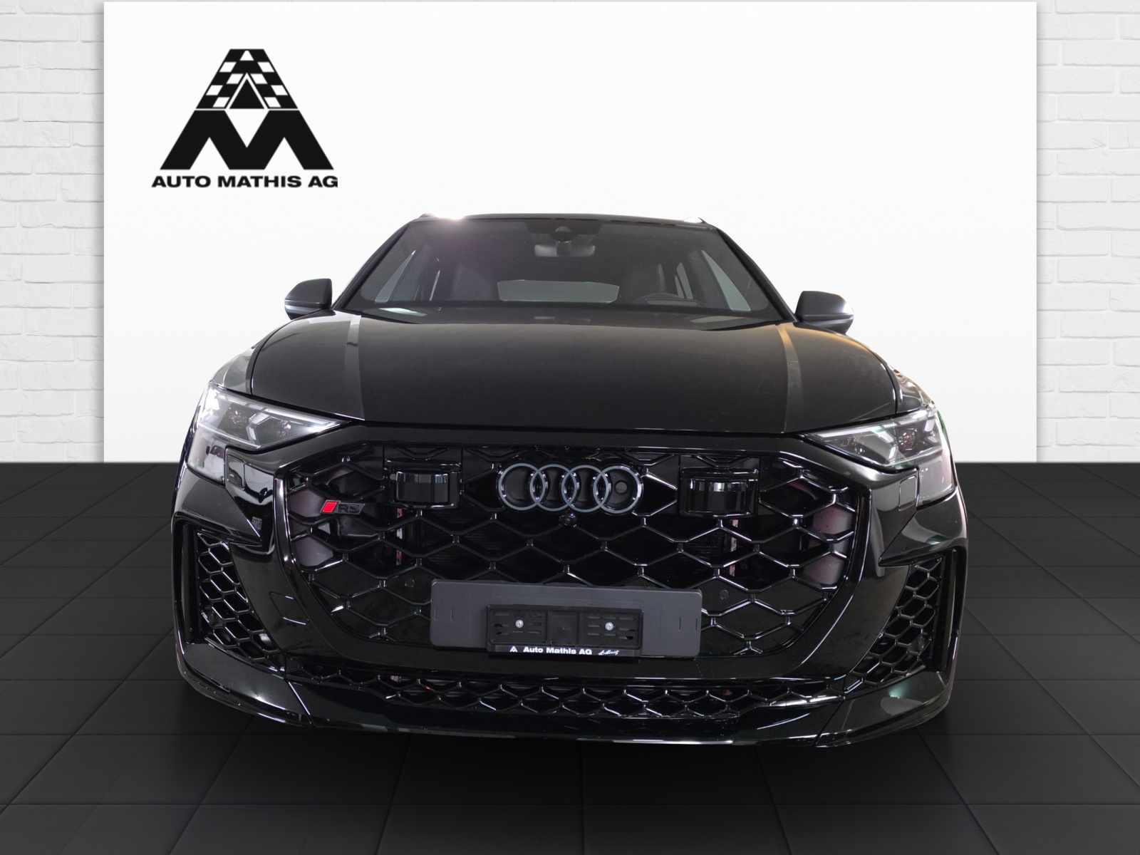 AUDI RSQ8 performance quattro-image-1