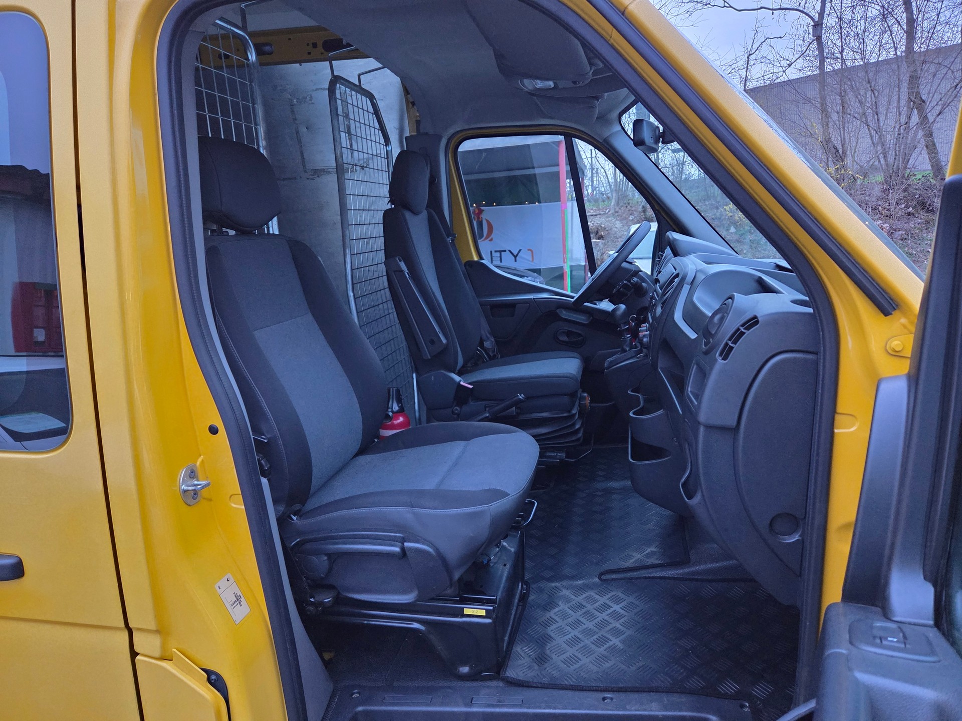 RENAULT Master T35 2.3dCi 130 L3H3-image-11