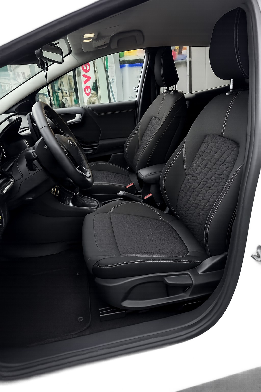 FORD Puma 1.0 MHEV Titanium-image-4
