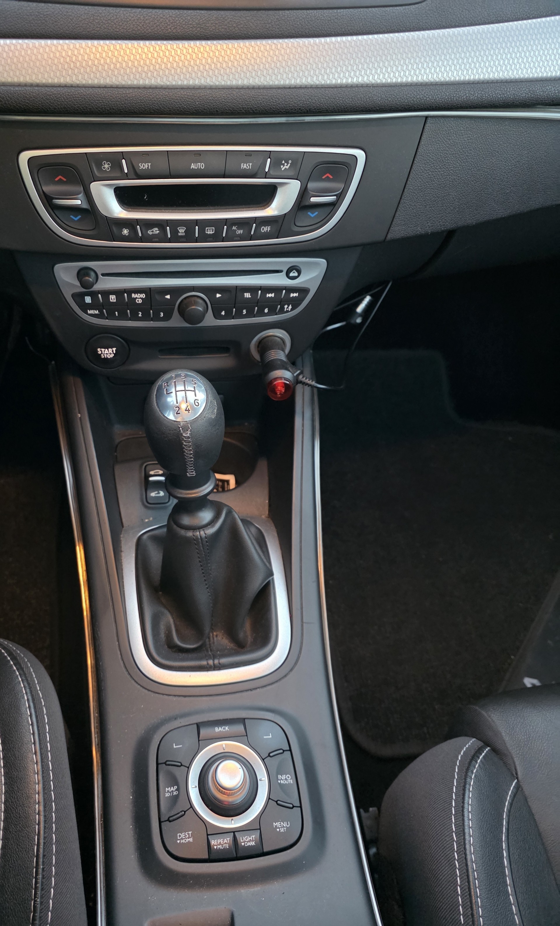 RENAULT Mégane CC 1.4 16V Turbo Dynamique-image-8