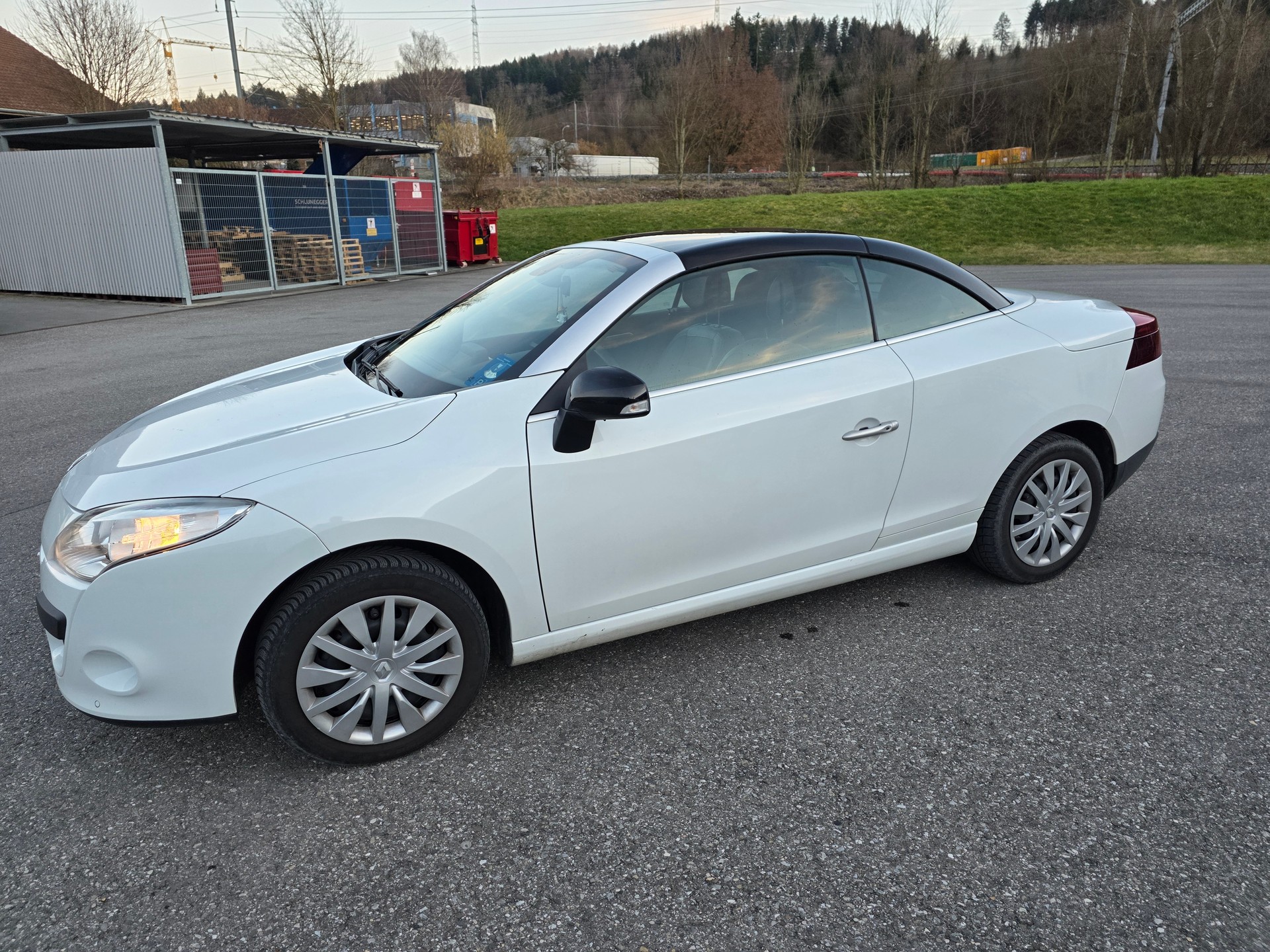 RENAULT Mégane CC 1.4 16V Turbo Dynamique-image-1