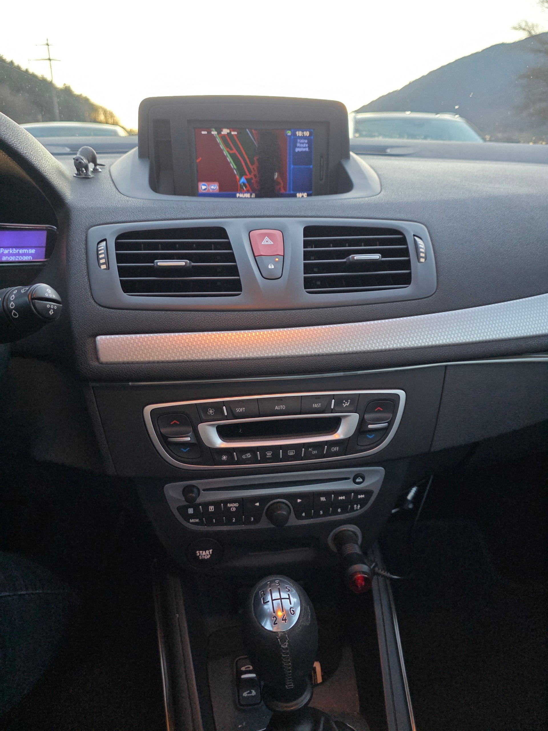 RENAULT Mégane CC 1.4 16V Turbo Dynamique-image-9