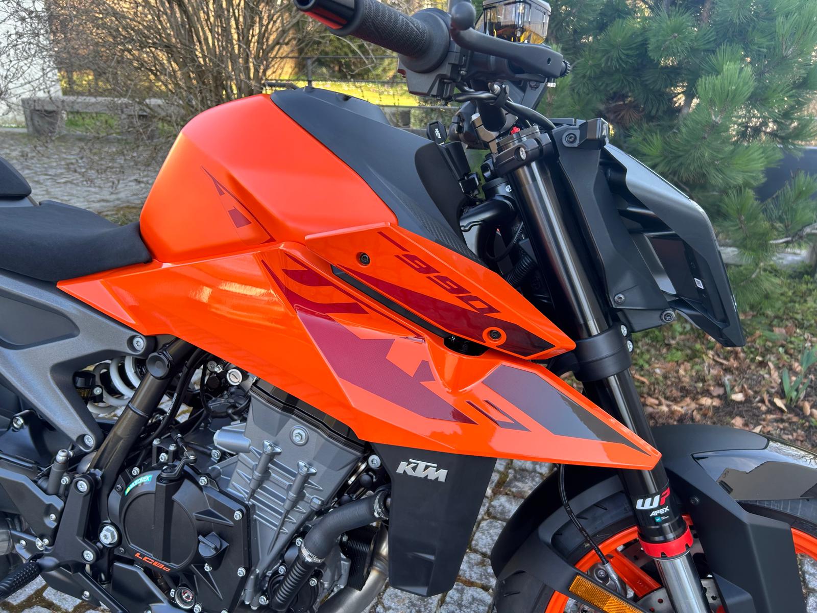 KTM 990 Duke-image-4