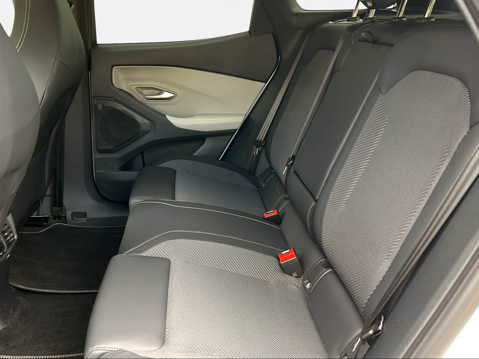 FORD Explorer Extended Range Select AWD-image-10