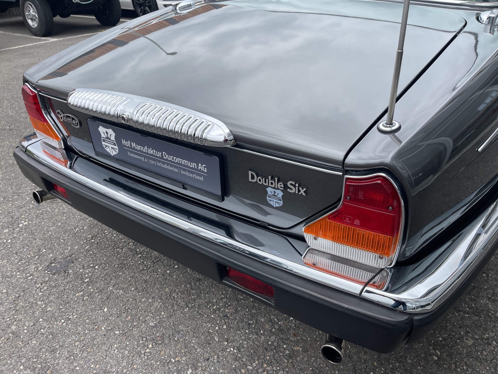 DAIMLER 5.3 Double Six-image-14