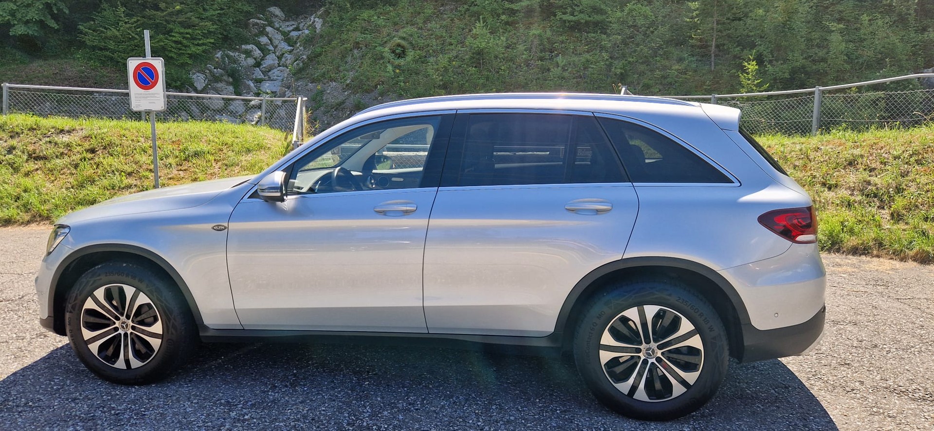 MERCEDES-BENZ GLC 220 d 4Matic 9G-Tronic-image-6