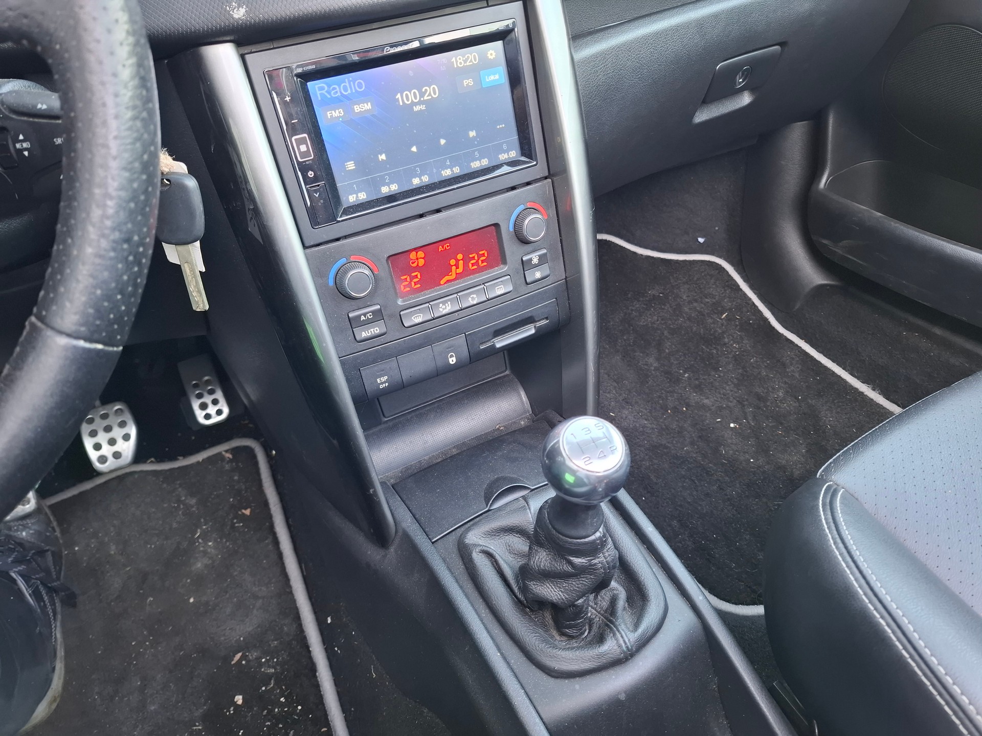 PEUGEOT 207 CC 1.6 16V Turbo Sport-image-8