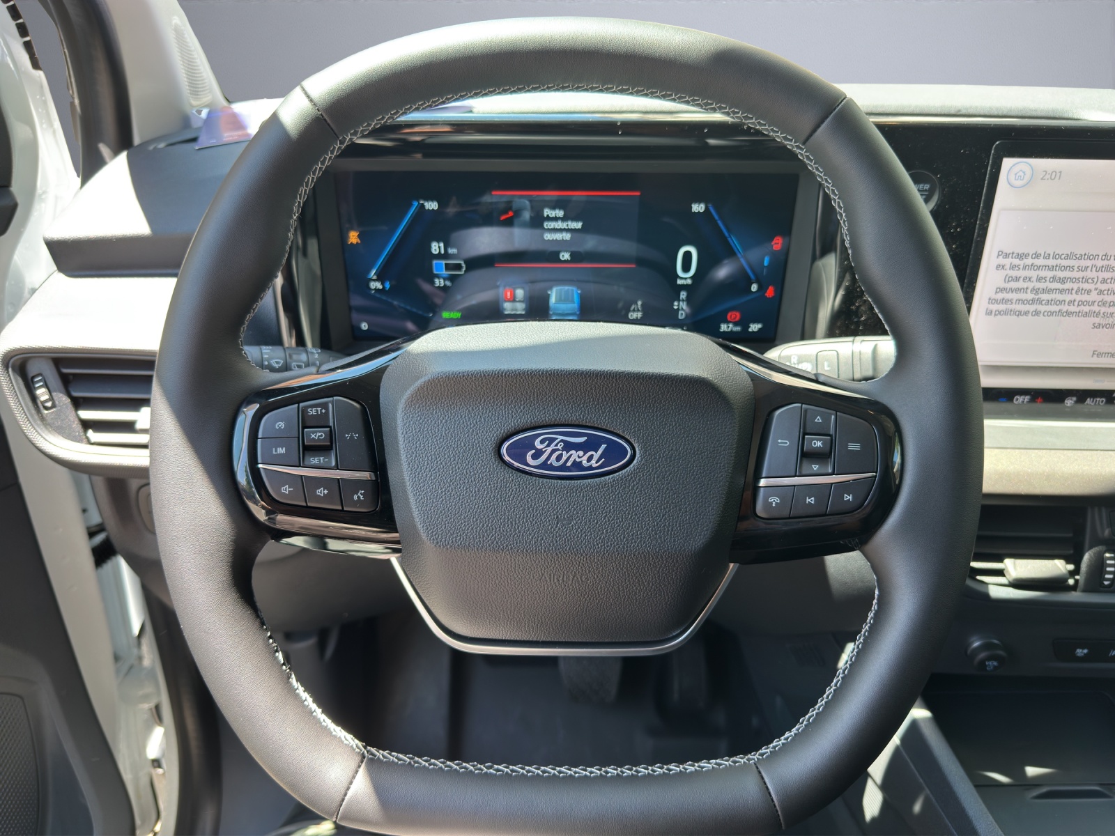 FORD E-Transit Courier van Trend-image-5