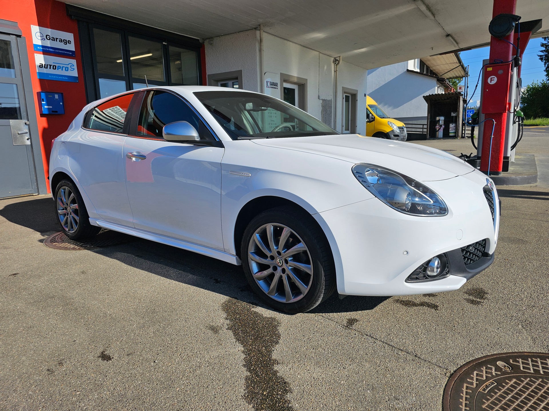 ALFA ROMEO Giulietta 1.4 T MultiAir Super-image-1
