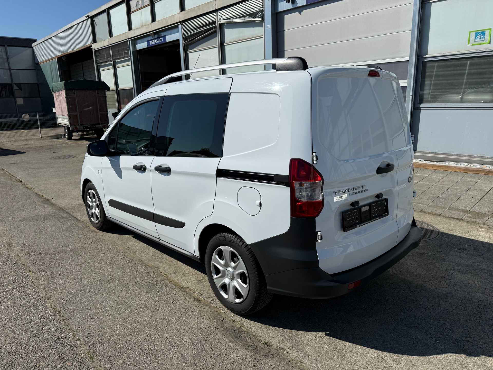 FORD FORD Transit Courier Van 1.0 EcoBoost-image-3