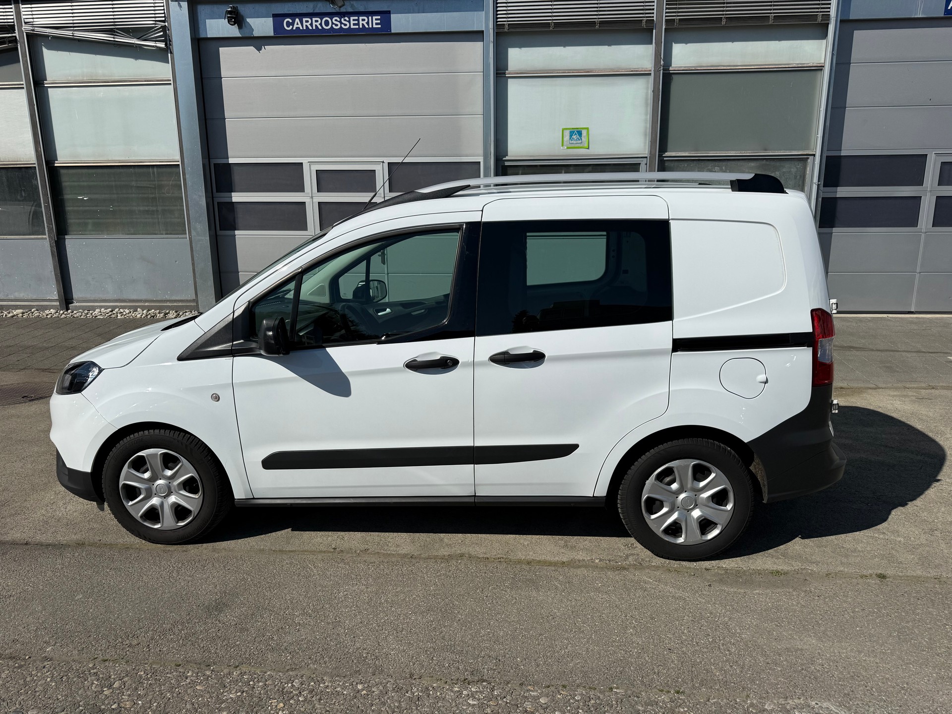 FORD FORD Transit Courier Van 1.0 EcoBoost-image-5